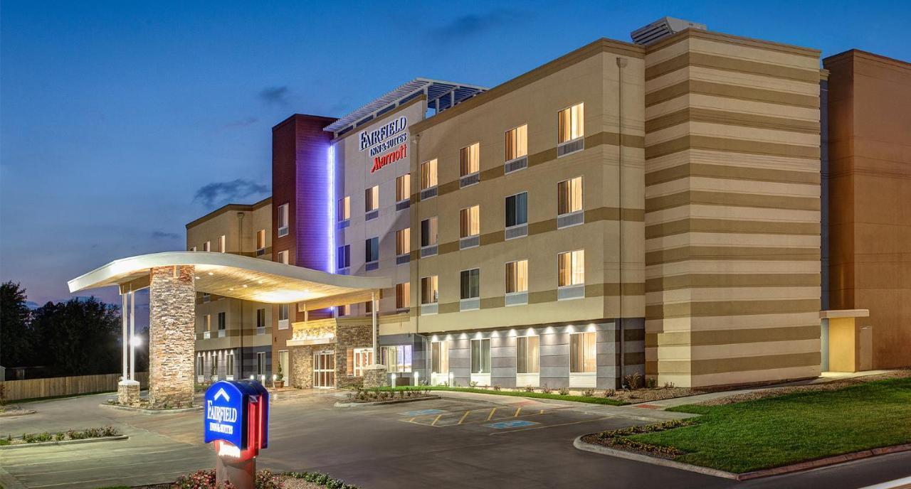 Fairfield Inn & Suites By Marriott Пиджен Фордж Екстериор снимка