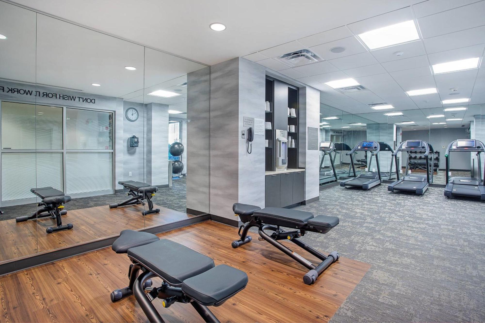 Fairfield Inn & Suites By Marriott Пиджен Фордж Екстериор снимка