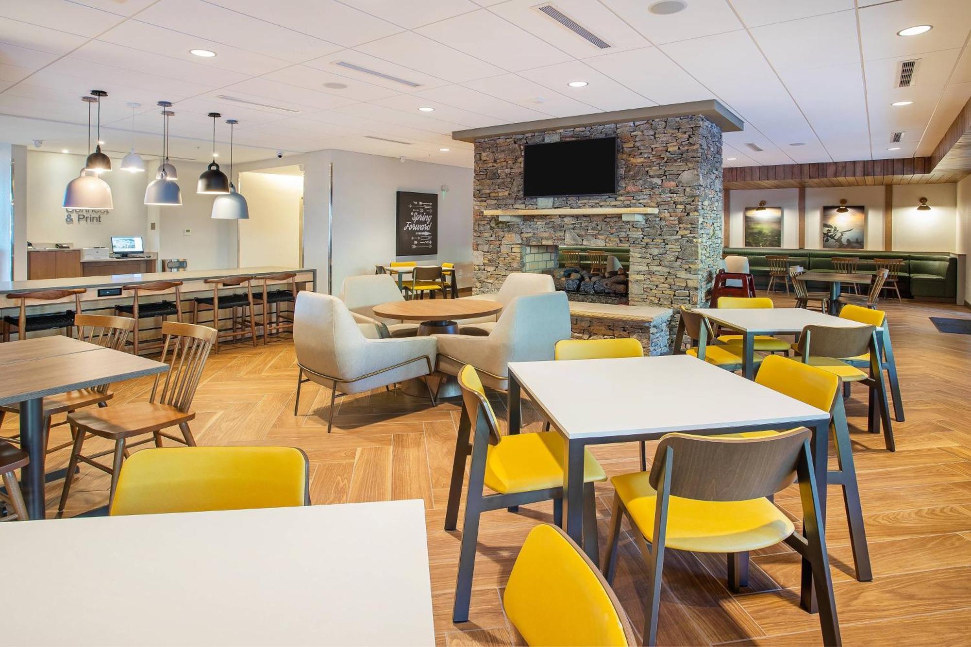 Fairfield Inn & Suites By Marriott Пиджен Фордж Екстериор снимка